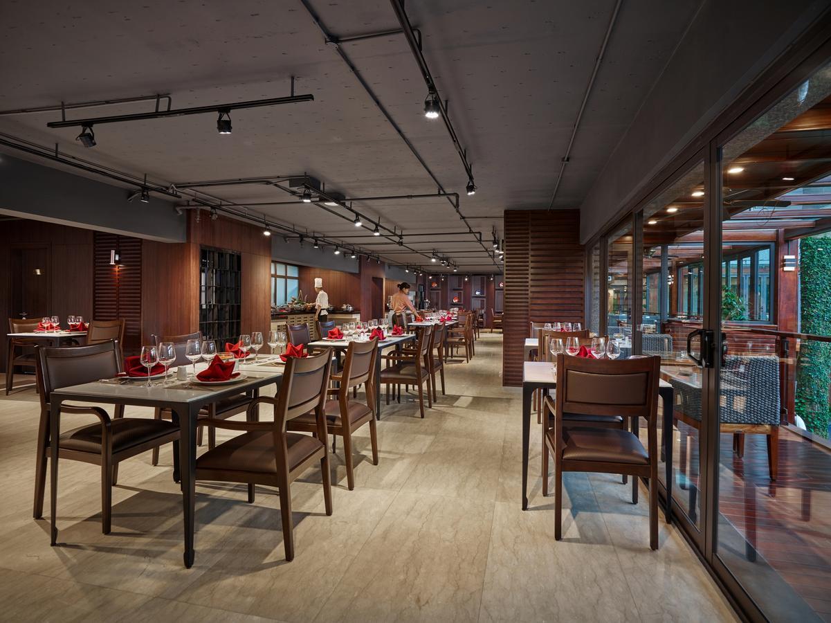 Fraser Suites Hanoi Exterior photo